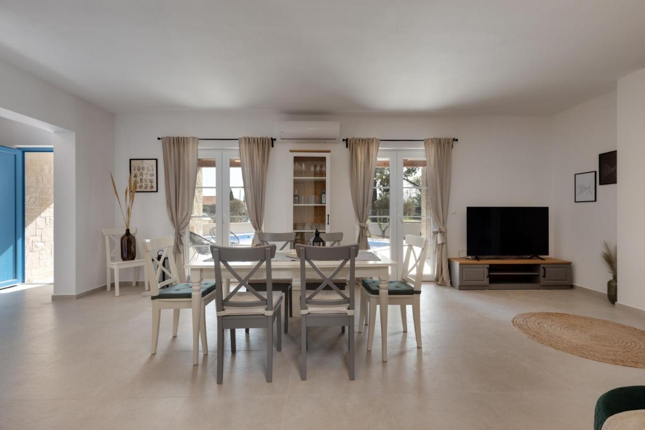 Villa Mediterra Prima Nin Buitenkant foto