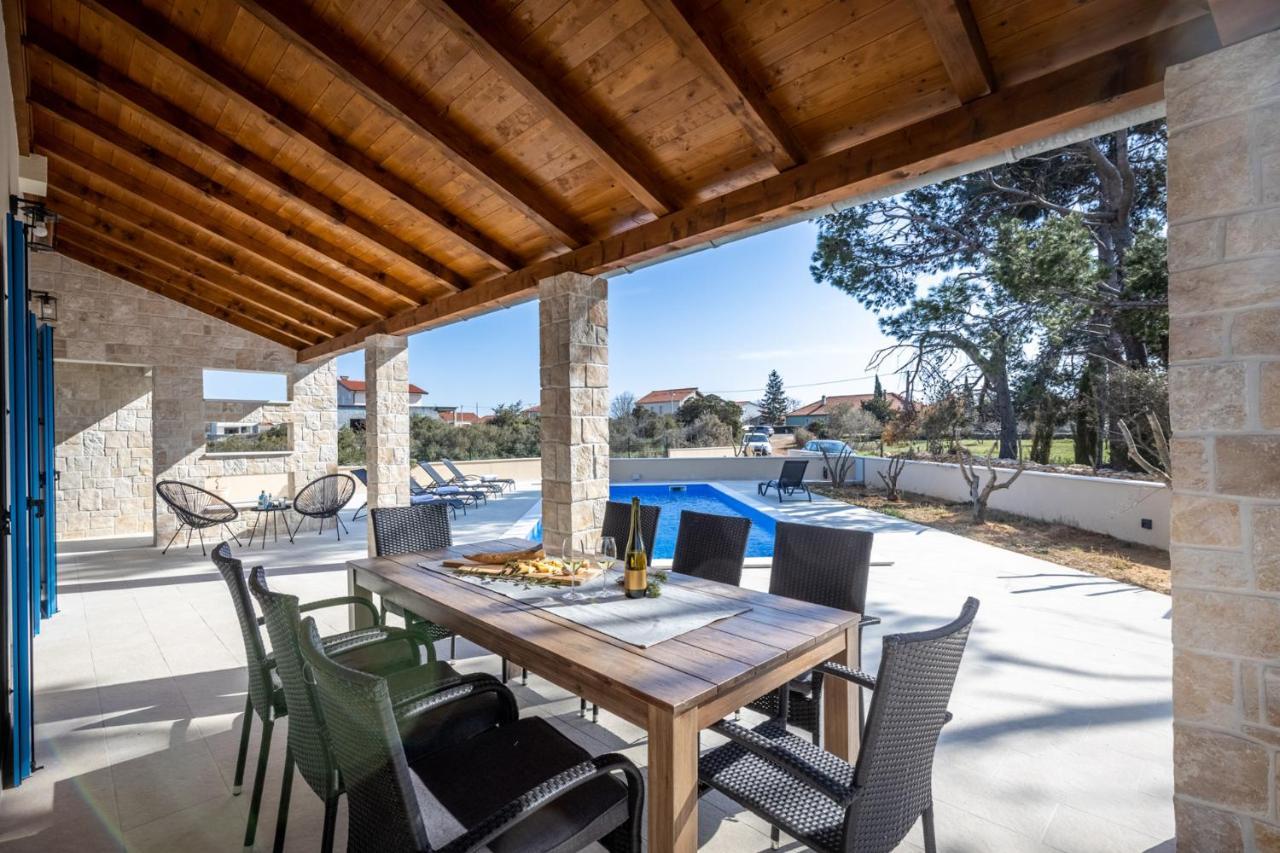 Villa Mediterra Prima Nin Buitenkant foto